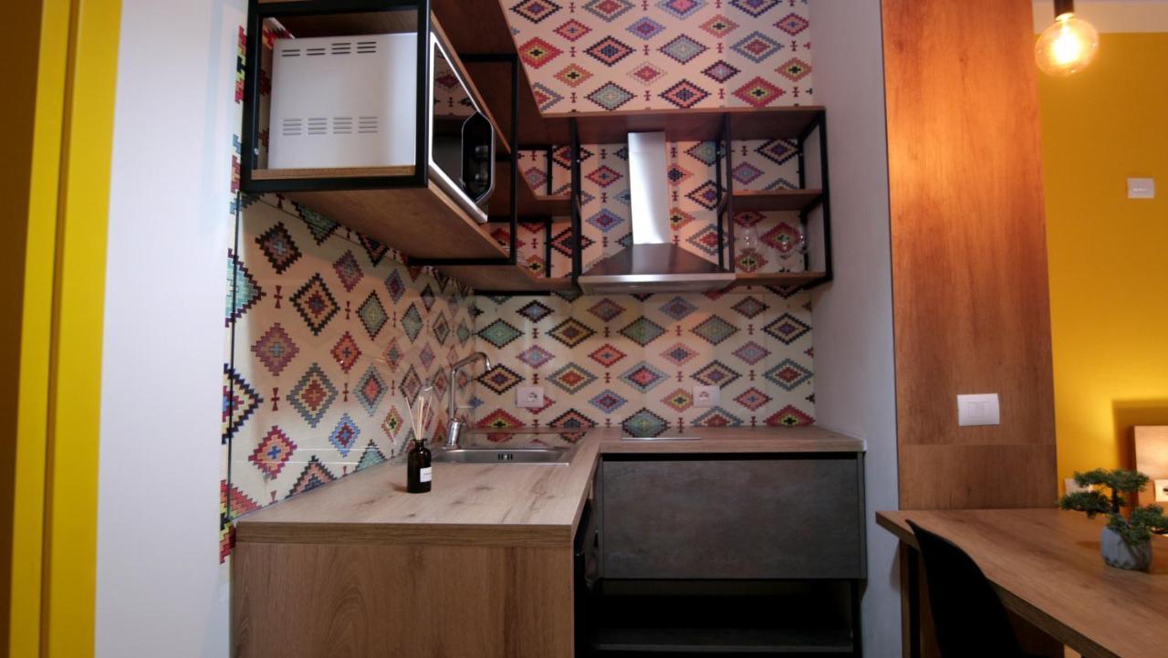 טיראנה Koni'S Studio Apartments מראה חיצוני תמונה