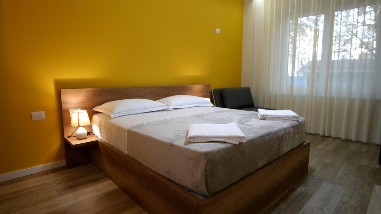 טיראנה Koni'S Studio Apartments מראה חיצוני תמונה