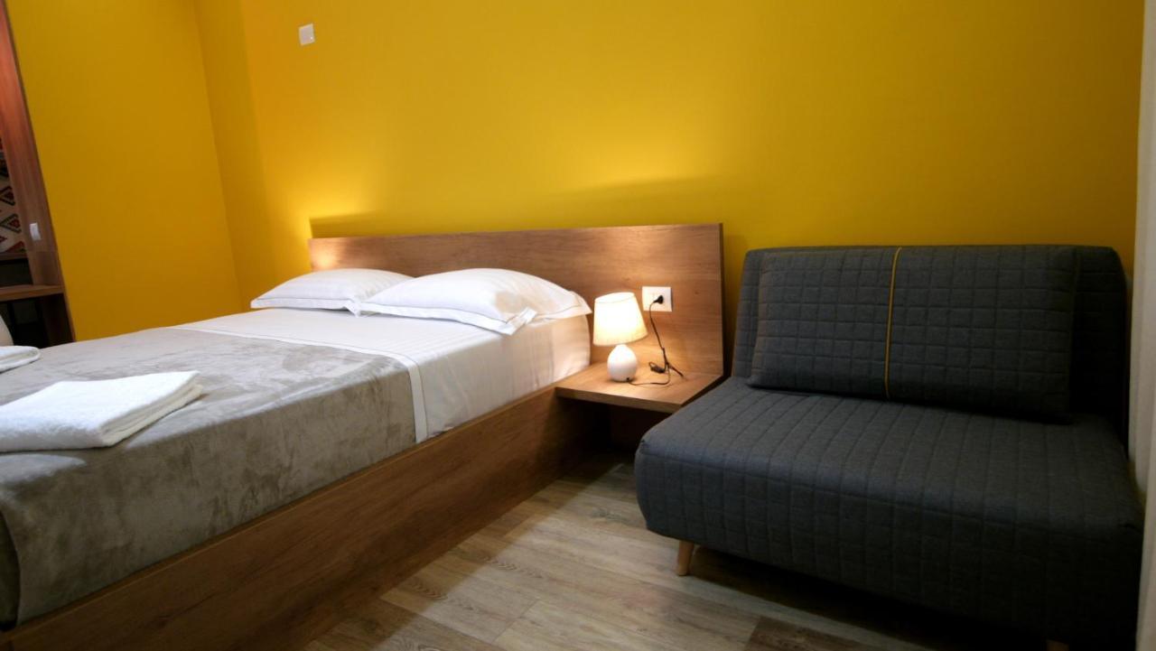 טיראנה Koni'S Studio Apartments מראה חיצוני תמונה